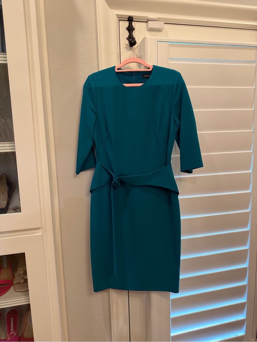 Black Halo NWOT Teal Midi Dress with Waist Tie. Size 4